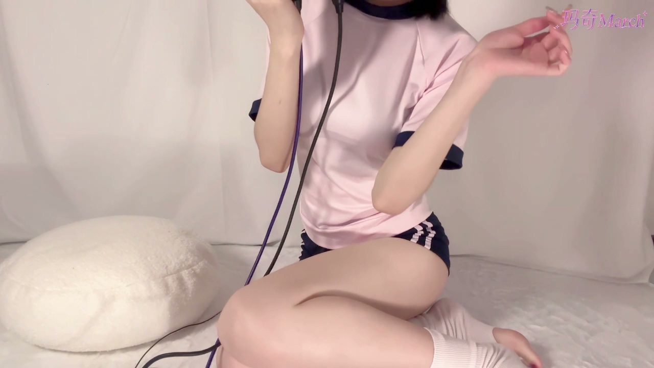 体操服.mp4_20251214_211725.529.jpg [在线+网盘]B站玛奇March 12月新品体操服等2V 3.2GB  第1张